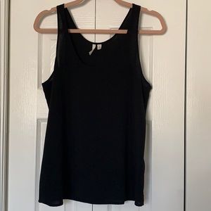 Black sleeveless blouse